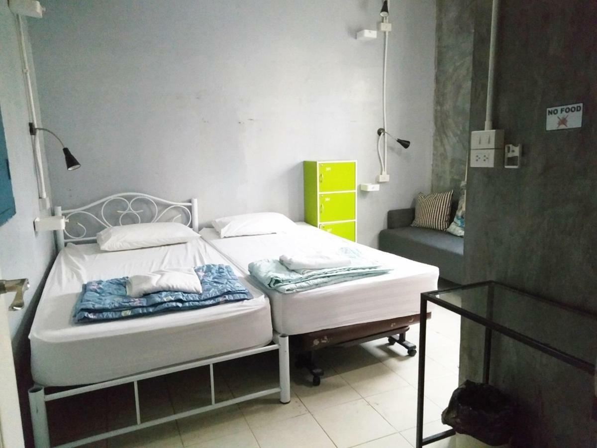 Meet Up Hostel Бангкок Экстерьер фото