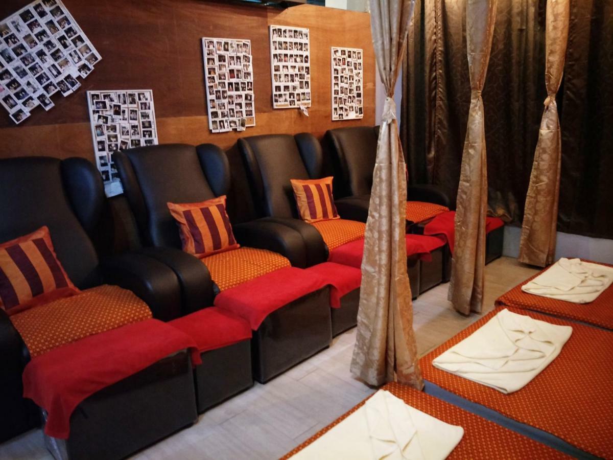 Meet Up Hostel Бангкок Экстерьер фото
